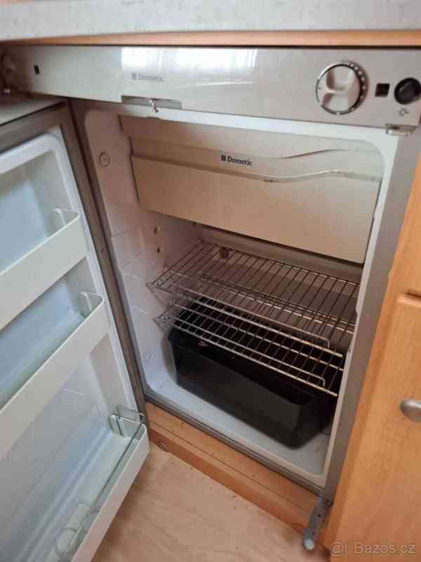 Ostatní Prodám karavan KNAUS SUDWIND - foto 14