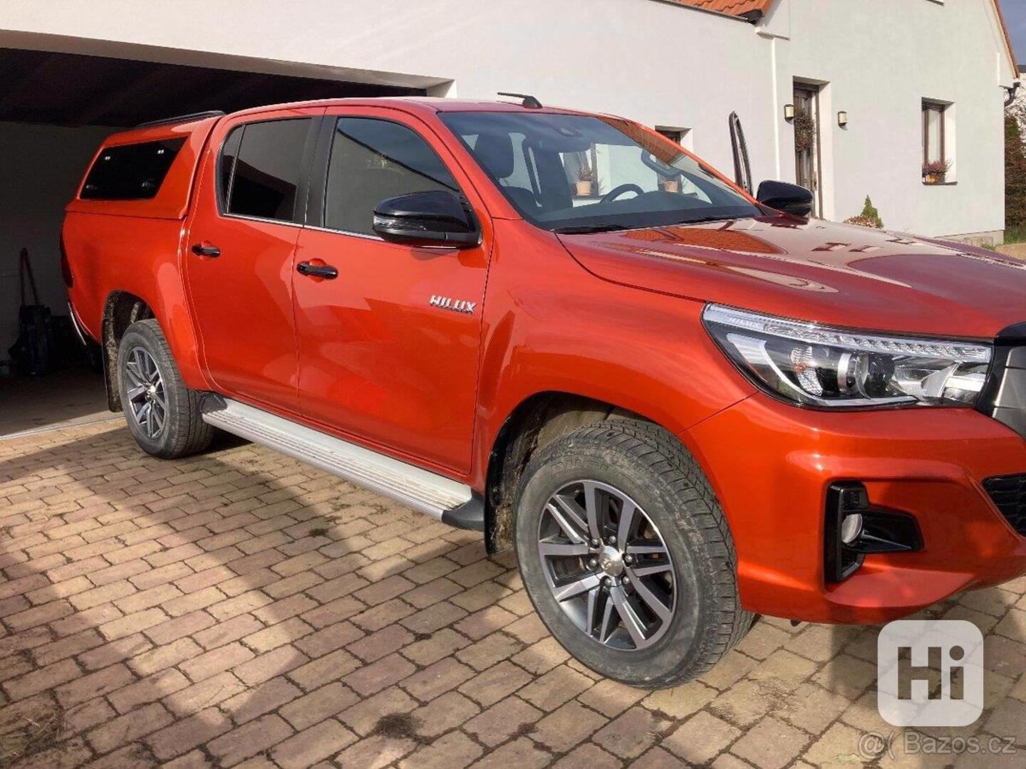 Toyota Hilux - foto 1