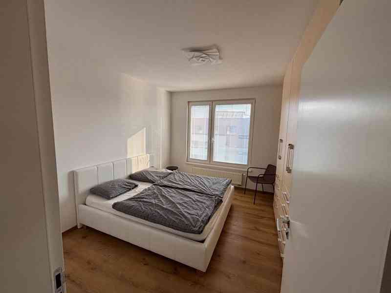 Bratislava - Moderný 3 izbový byt s terasou v novostavbe - foto 21