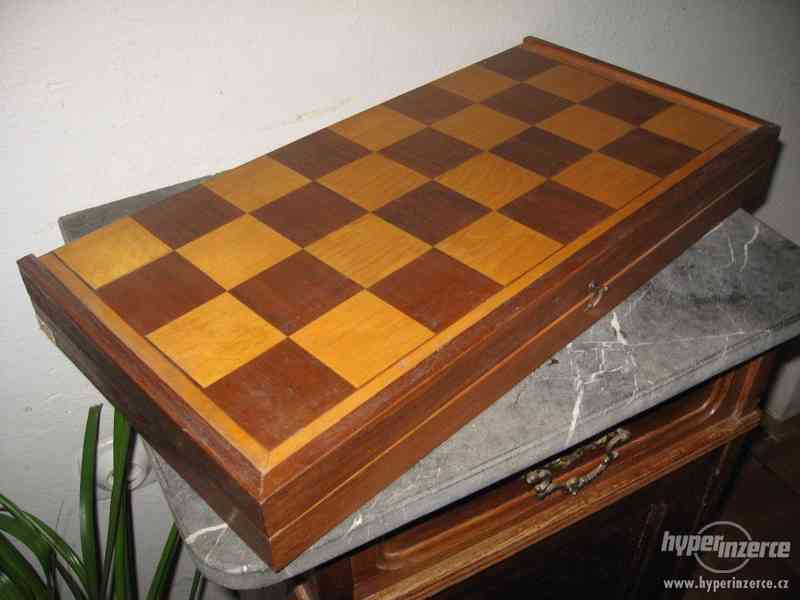 Dřevěné šachy. - foto 1