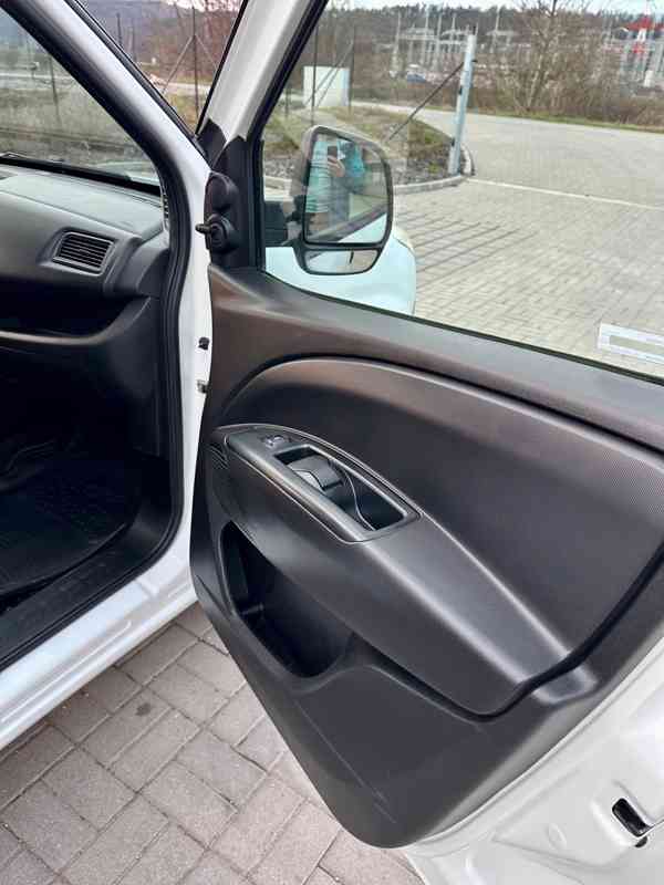 OPEL COMBO-D-VAN  - foto 9