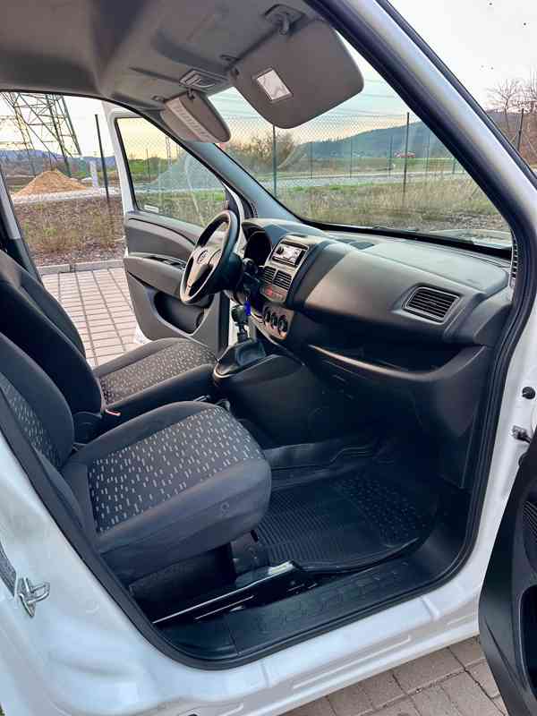 OPEL COMBO-D-VAN  - foto 8