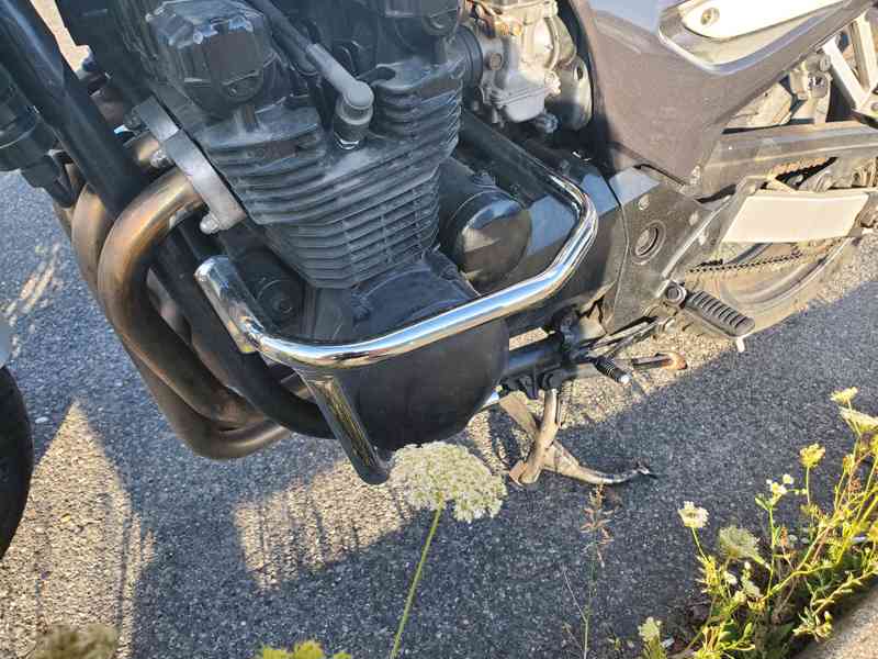 Kawasaki ZR-7 (1999) - foto 7