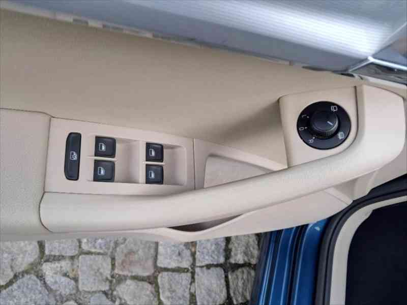 Škoda Octavia 1,6   1,6TDI 77kW sedan, automat - foto 14