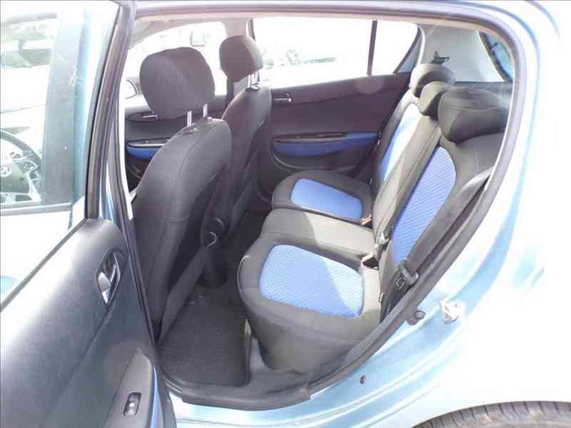 Hyundai i20 1,4 LPG+Benzín KLIMATIZACE - foto 9