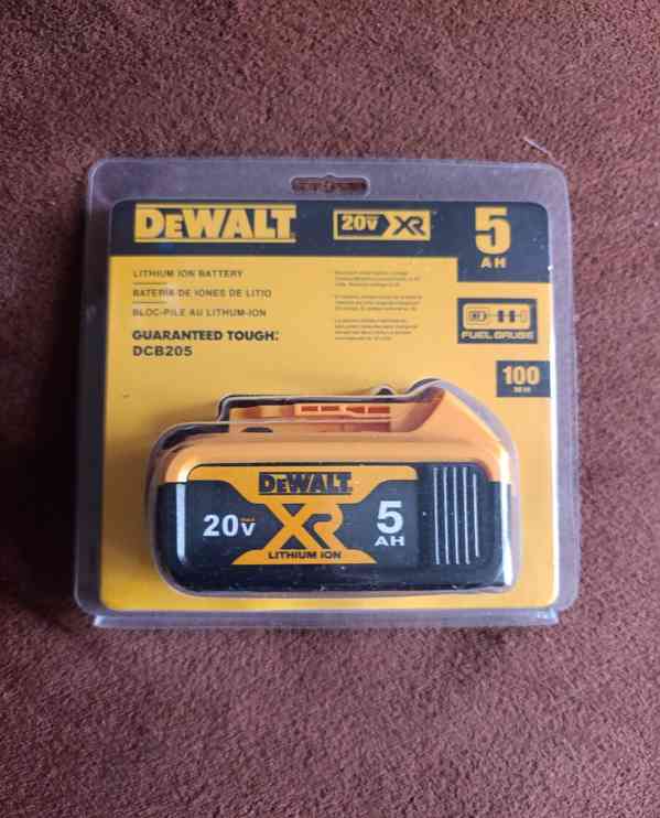 Rázový utahovák Dewalt - foto 7