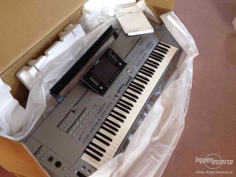 Yamaha Tyros5 76-key Arranger Workstation Keyboard - foto 1