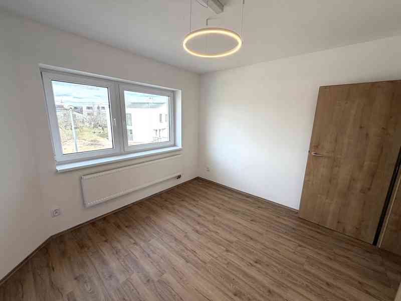 MODERNÍ BYDLENÍ V BYTĚ 2+KK S PARKOVÁNÍM – BRNO, IVANOVICE - foto 10