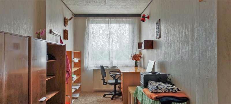 1.lůžkový zařízený  pokoj pro STUDENTKU v RD, Jundrov - foto 2
