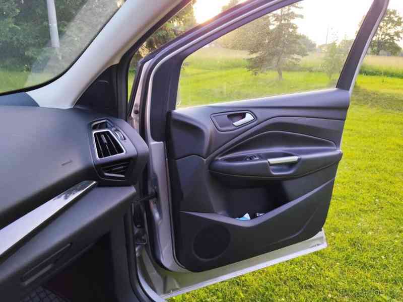 Ford Kuga 1,5 - foto 4
