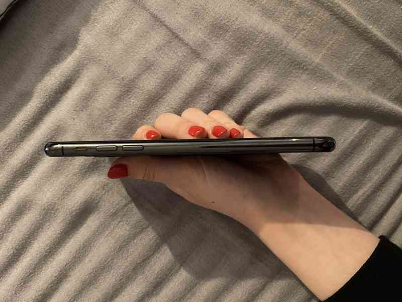 iPhone 11 Pro Max 64GB - TOP STAV - foto 2