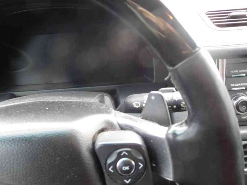 Land Rover Range Rover Vogue 4.4 TD - 230 kW 4X4 TOP VÝBAVA - foto 19