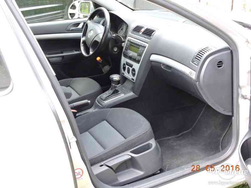 Prodám Škoda Octavia 1,6 FSI - foto 6