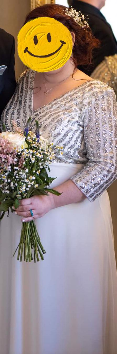 Bílé svatební / společenské šaty  - foto 5