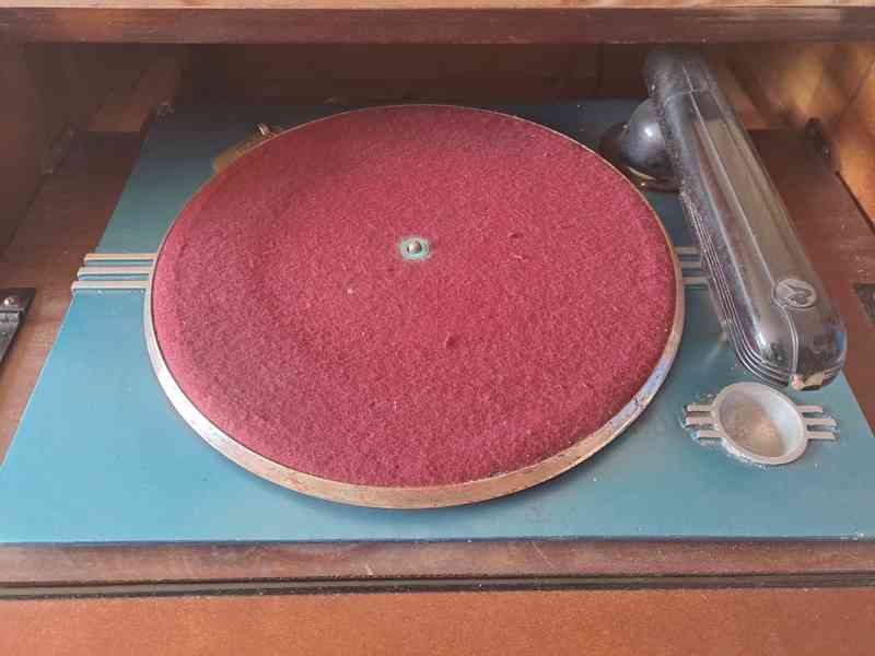 Prodám starožitný gramofon na 78. ot. - foto 2