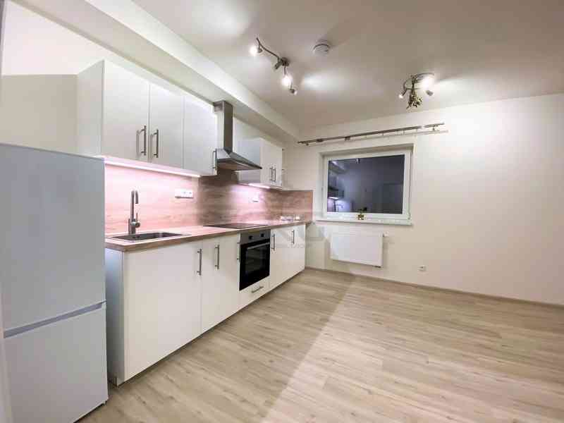 EXKLUZIVNÍ PRONÁJEM LUXUSNÍHO BYTU 2+KK V OPAVĚ