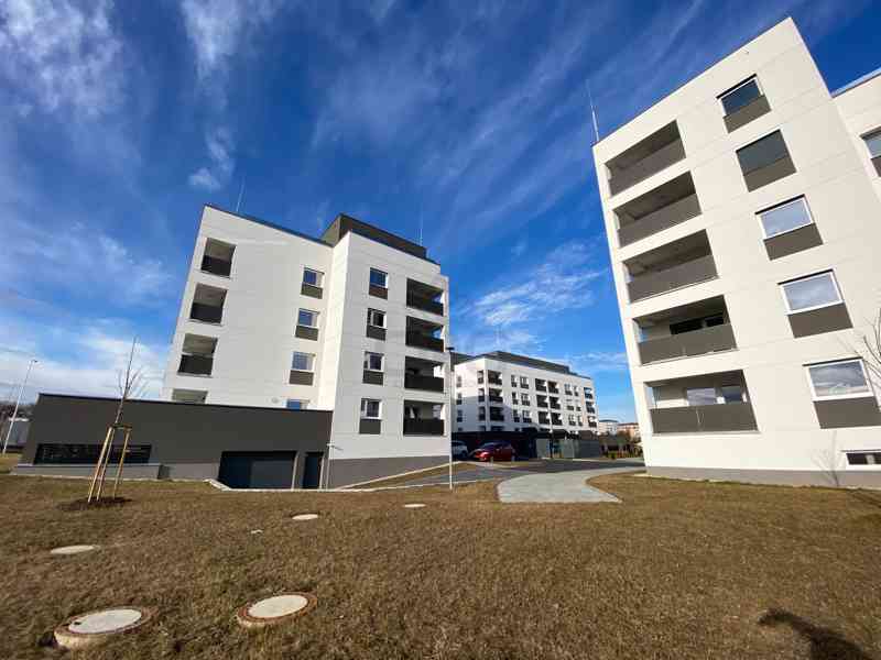 EXKLUZIVNÍ PRONÁJEM LUXUSNÍHO BYTU 2+KK V OPAVĚ - foto 18
