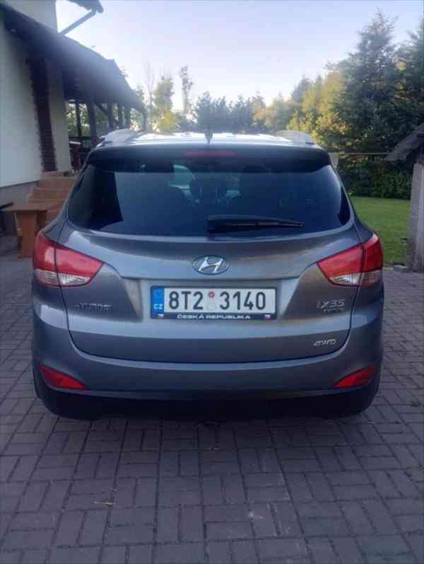Hyundai ix35 2,0 - foto 5