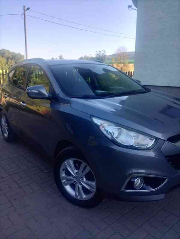 Hyundai ix35 2,0 - foto 7