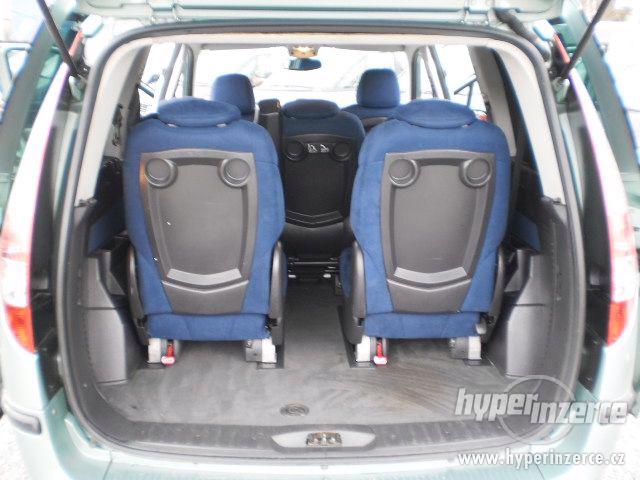 Fiat Ulysse, 2.2 JTD 94kW, r.v.2006  8. MÍST - foto 12