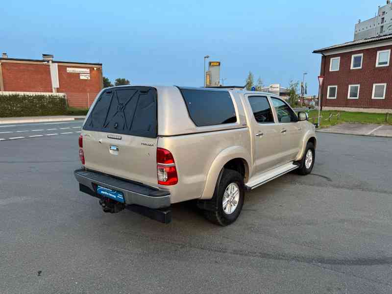 Toyota Hilux 2,5D4D 4x4  106kw - foto 5