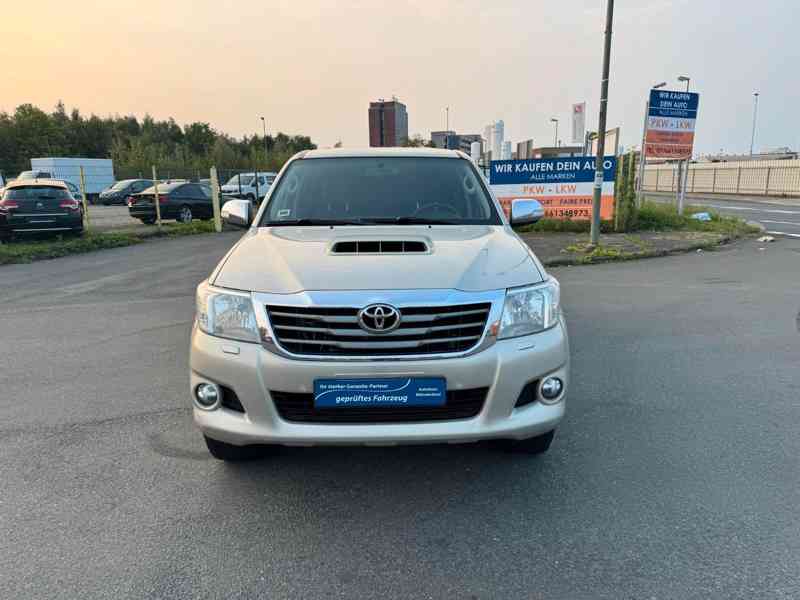 Toyota Hilux 2,5D4D 4x4  106kw - foto 17