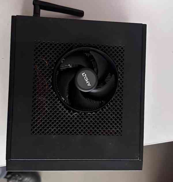 Mini PC Ryzen 3200G, 16 GB RAM - foto 2