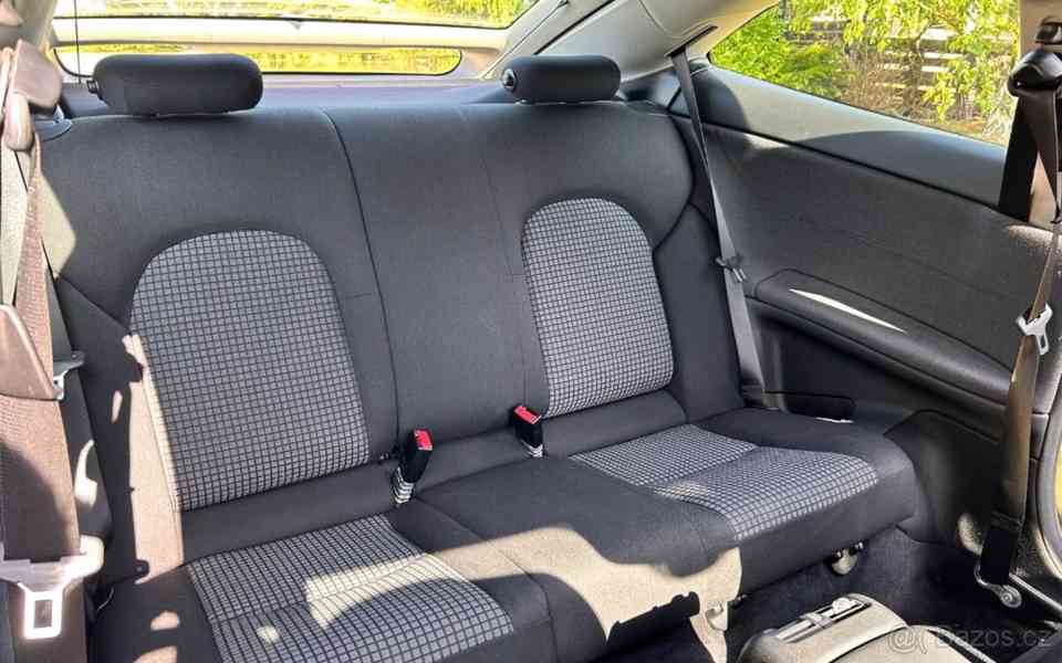 Mercedes-Benz Třídy C 200 CDI Coupe - automat - foto 16
