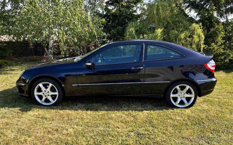 Mercedes-Benz Třídy C 200 CDI Coupe - automat - foto 8