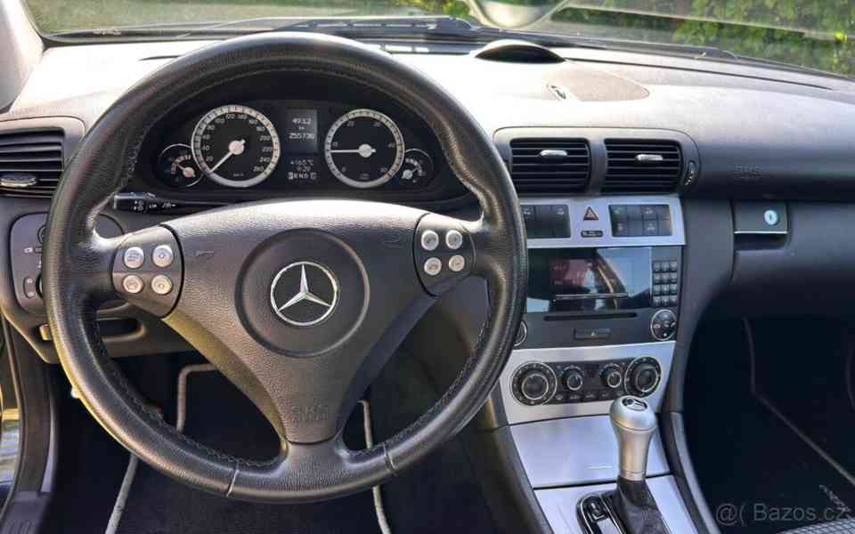 Mercedes-Benz Třídy C 200 CDI Coupe - automat - foto 17