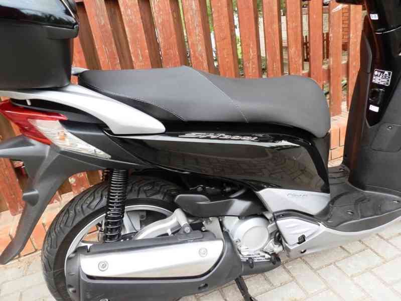 Honda SH 300i (2011) - foto 25
