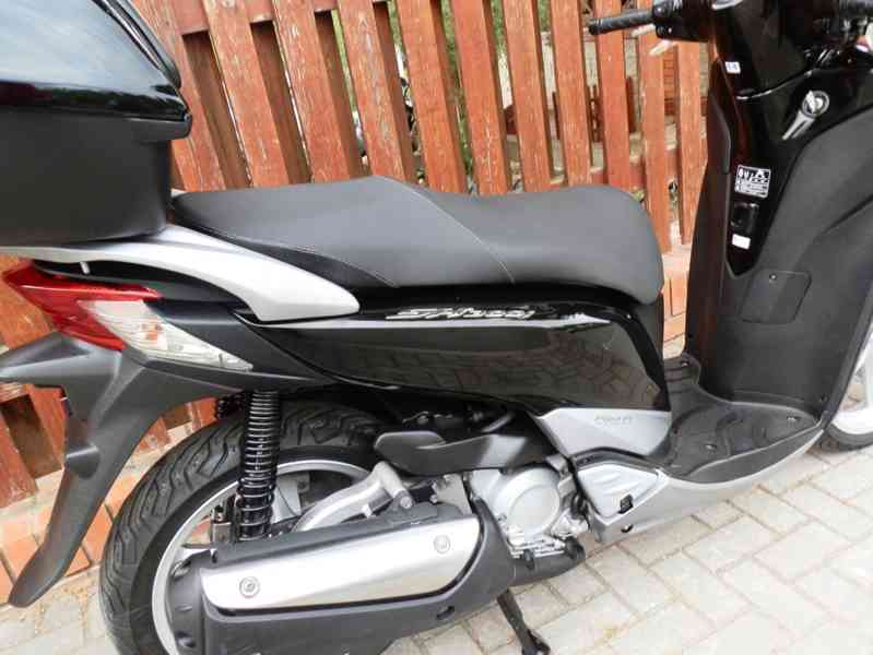 Honda SH 300i (2011) - foto 23