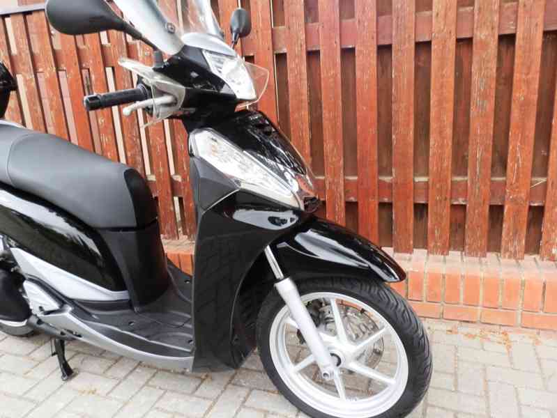 Honda SH 300i (2011) - foto 19