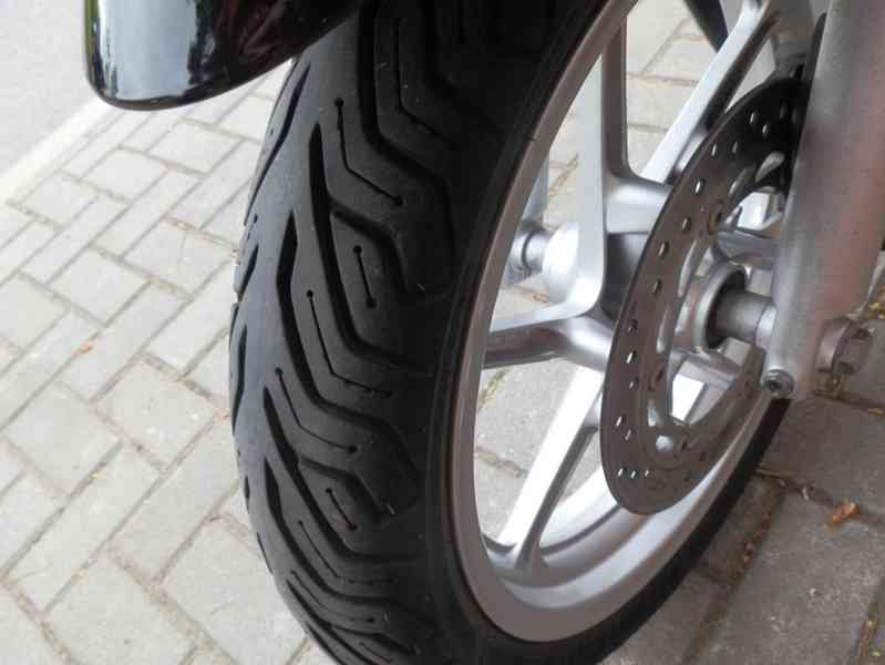 Honda SH 300i (2011) - foto 37