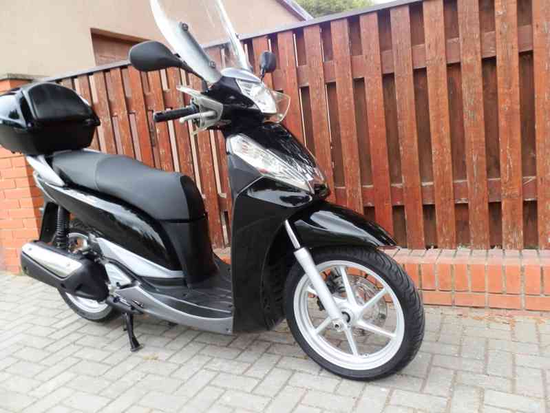 Honda SH 300i (2011) - foto 35