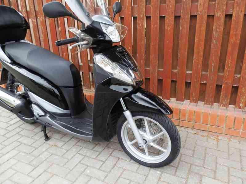 Honda SH 300i (2011) - foto 26
