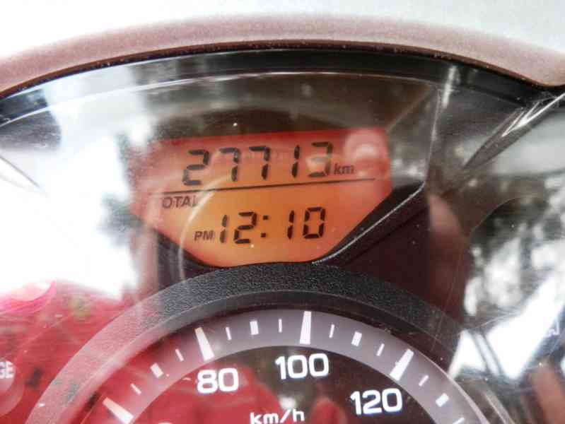 Honda SH 300i (2011) - foto 11