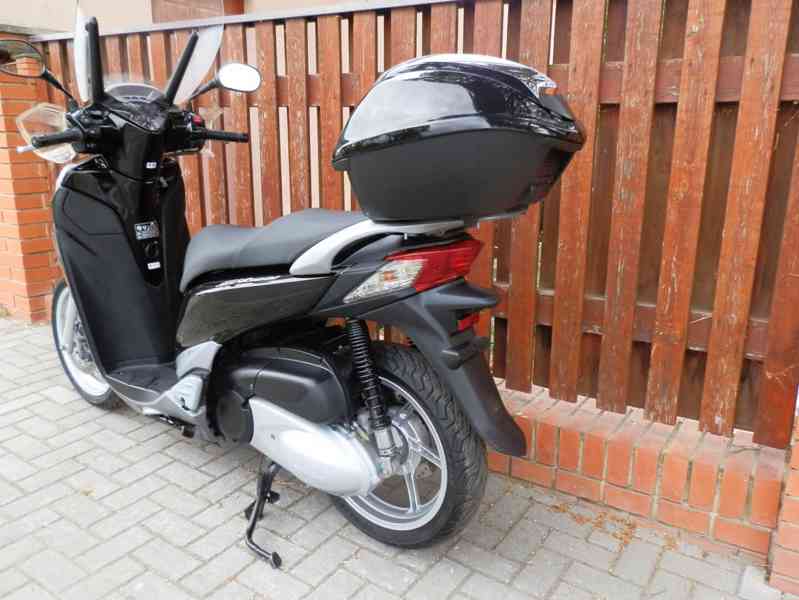 Honda SH 300i (2011) - foto 14