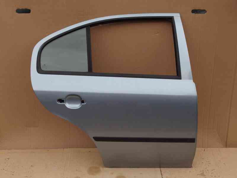 Pravé zadní dveře Škoda Octavia I liftback