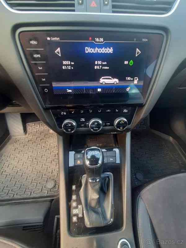 Škoda Octavia 1,8   III combi L&K 2018 - foto 13