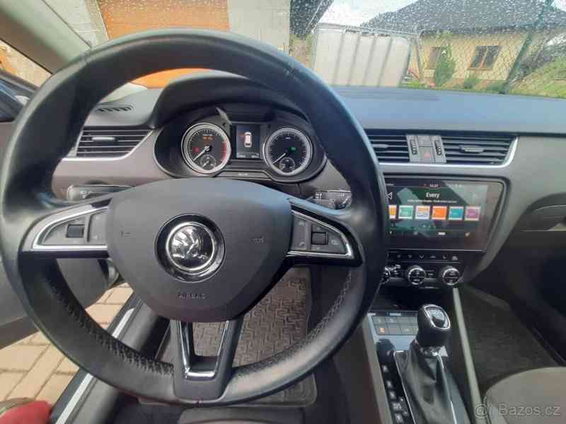 Škoda Octavia 1,8   III combi L&K 2018 - foto 12