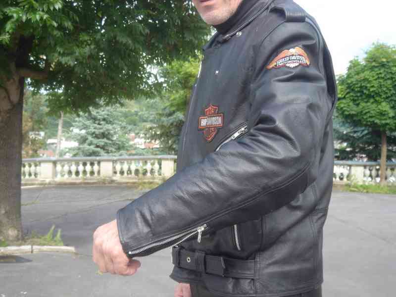 Křivák Harley Davidson - foto 2