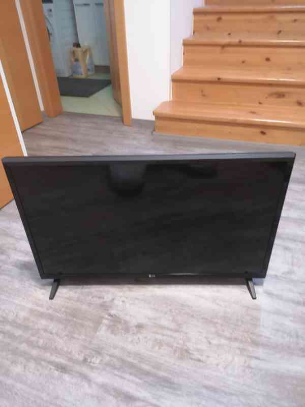 LG televizor - foto 2