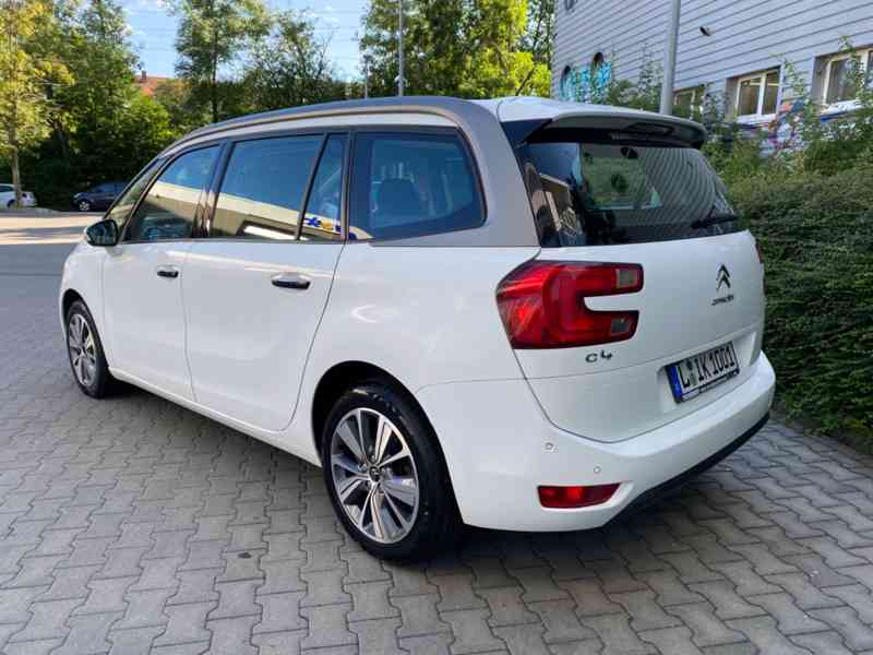 Citroën C4 Grand Picasso 1,6i benzín 115kw - foto 11