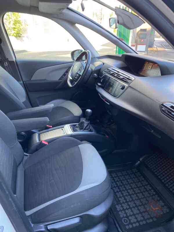 Citroën C4 Grand Picasso 1,6i benzín 115kw - foto 13