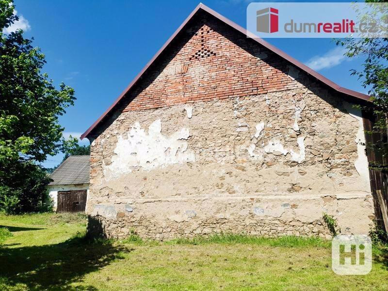 pozemky s rybníkem a zemědělskou usedlostí s bývalým mlýnem - foto 5