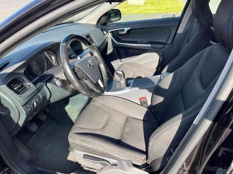 Volvo V60 D4 140kW, 2017 - foto 4
