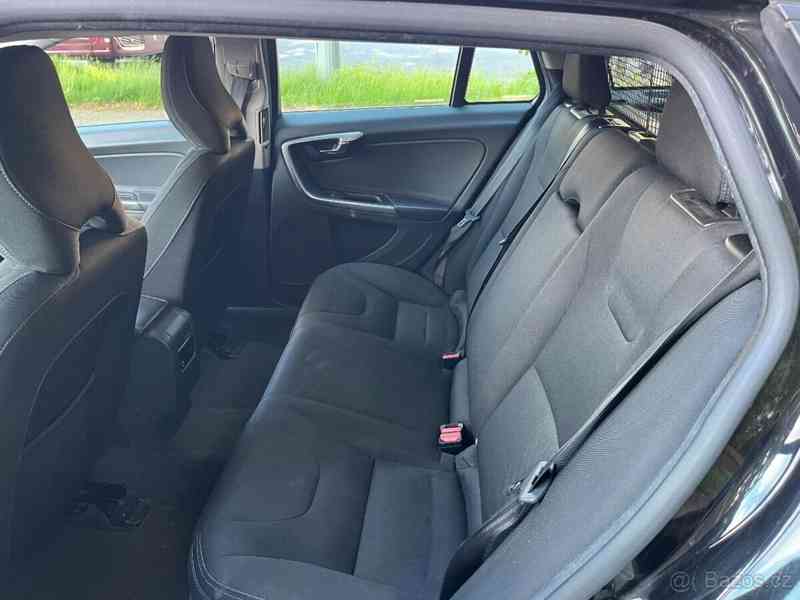Volvo V60 D4 140kW, 2017 - foto 8