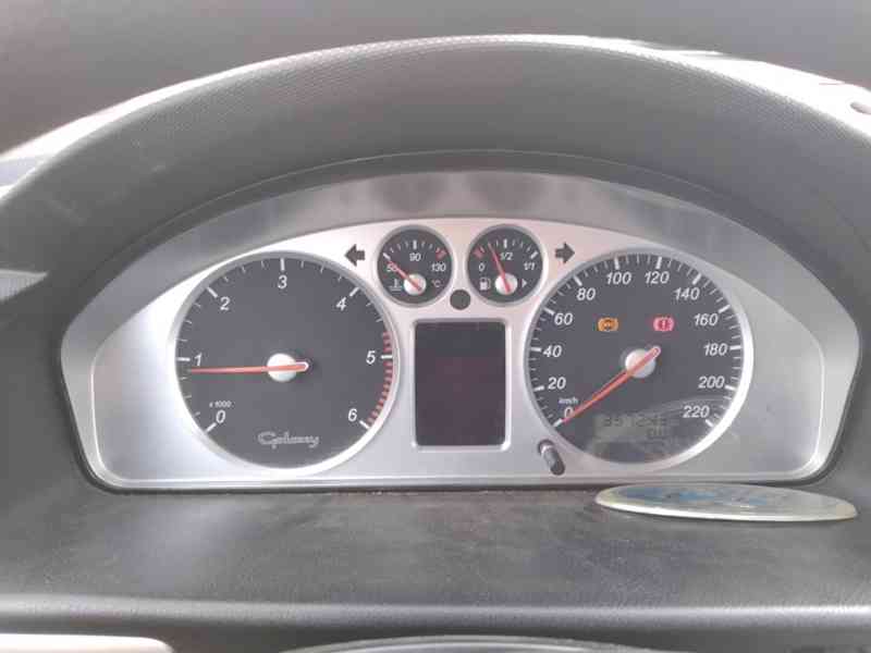FORD GALAXY 1.9 TDI DPH,7 MÍST - foto 15