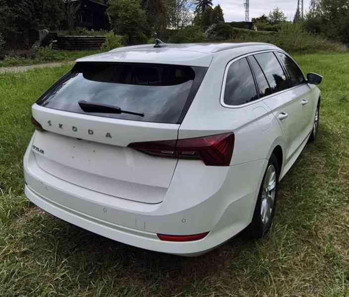 Škoda Octavia 1,5   TSI 110 kW, r.v. 2022 - foto 19